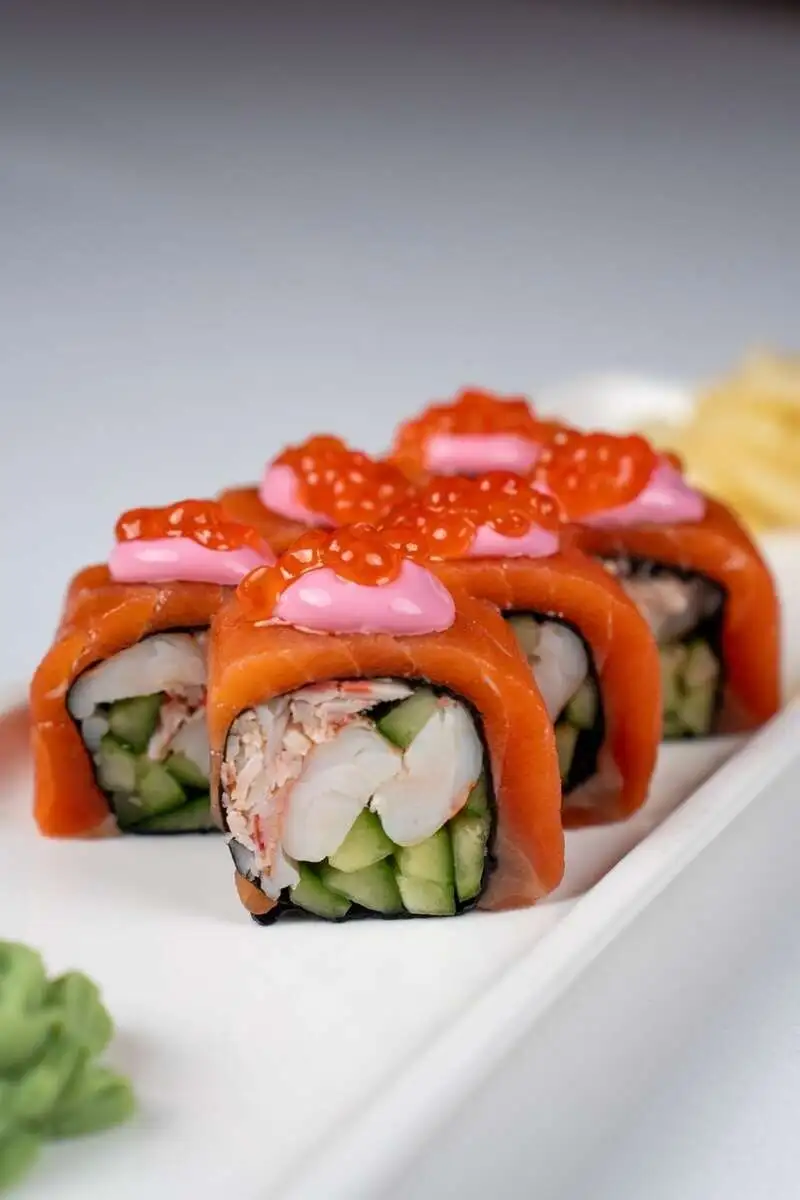 Ролл без риса с лососем и креветкой