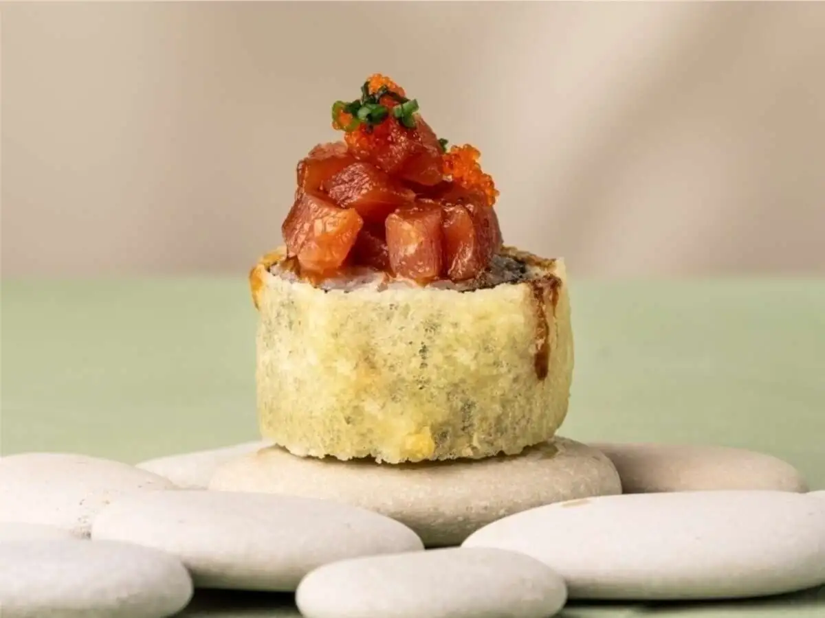 Ролл Темпура с тунцом 