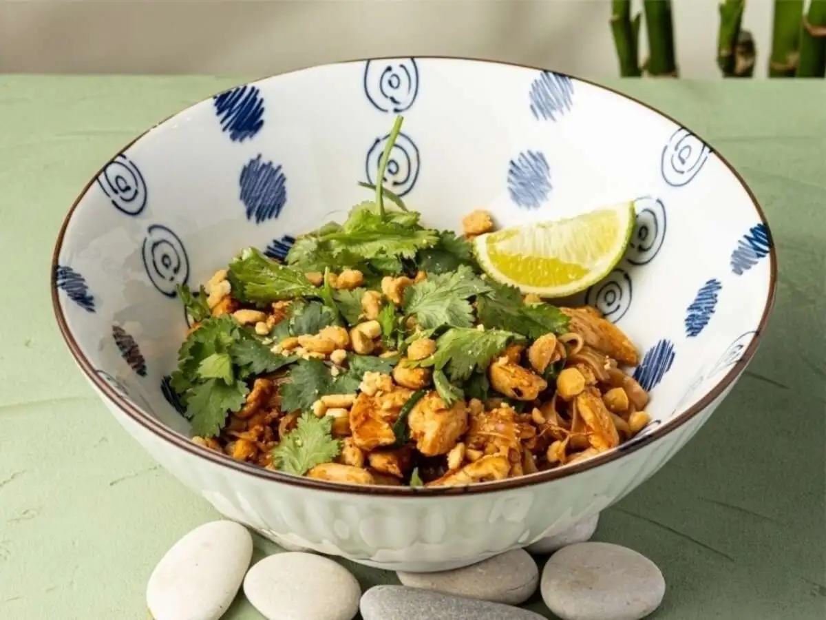 Пад тай с цыпленком