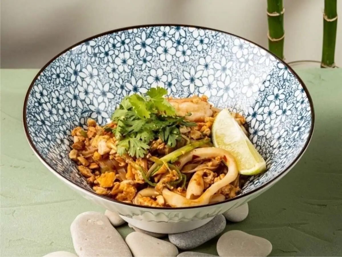 Пад тай с морепродуктами