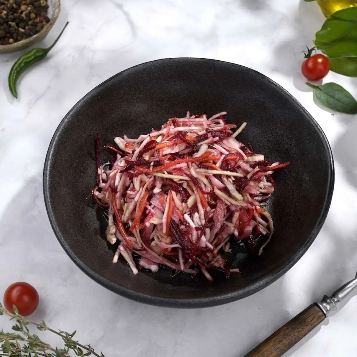 Салат из капусты со свеклой