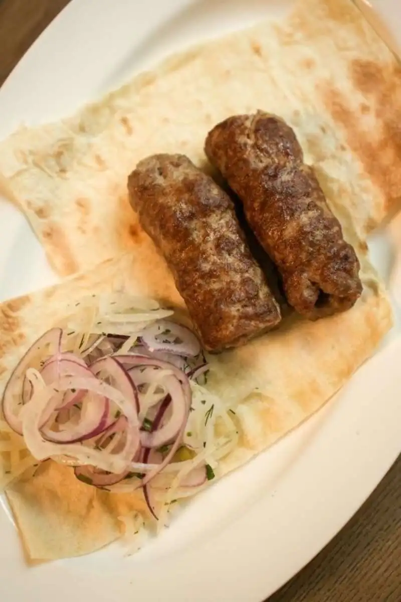 ЛАНЧ ЛЮЛЯ-КЕБАБ ИЗ БАРАНИНЫ