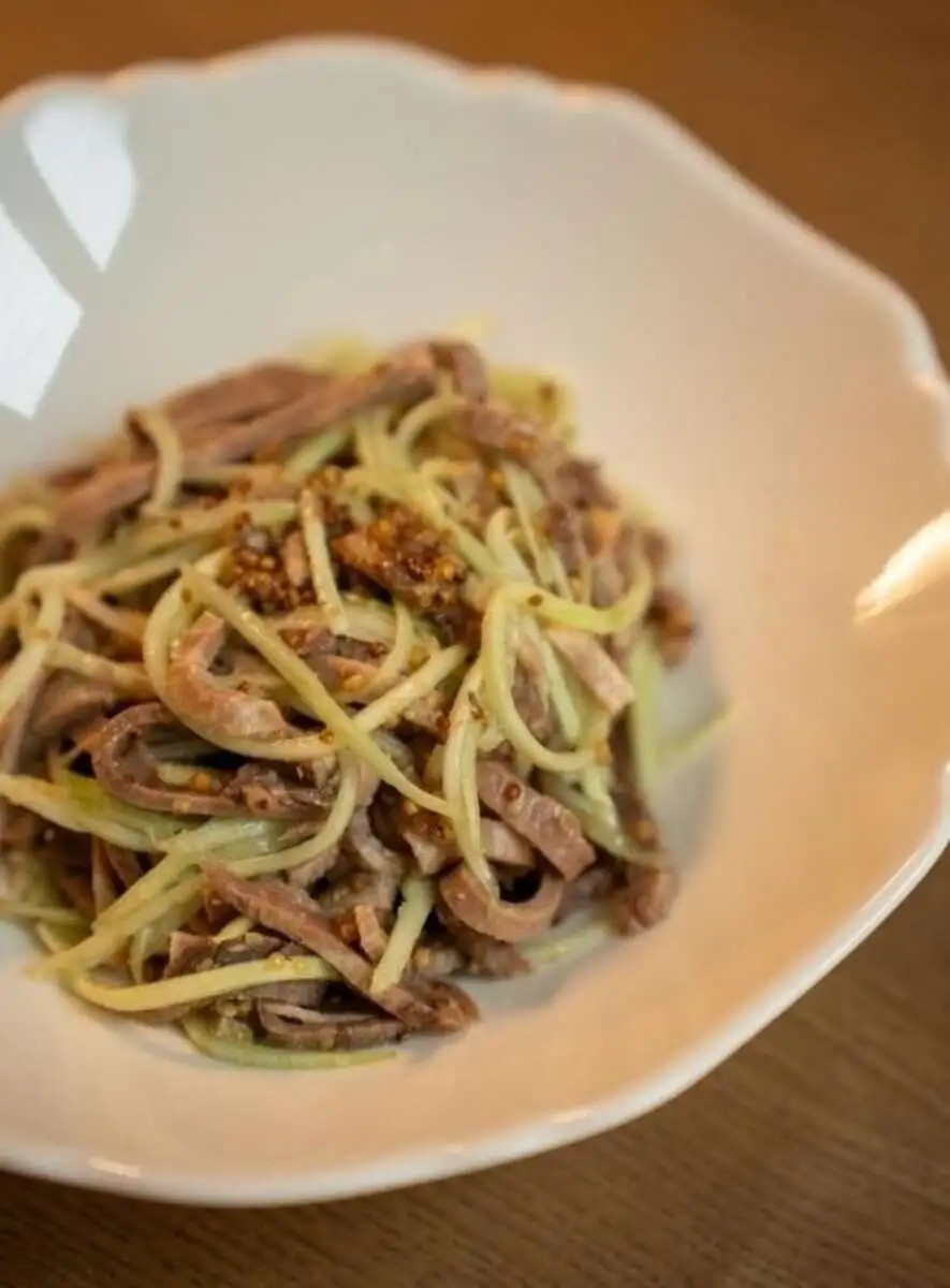 ЛАНЧ САЛАТ С ЯЗЫКОМ И ОГУРЦОМ