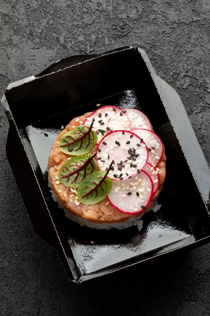 Тартар из тунца с соусом понзу