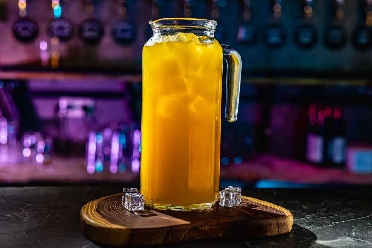 Лимонад грушевый с манго (большой)