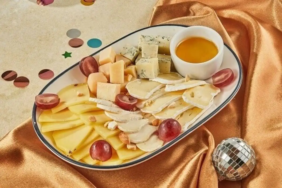 Сырная тарелка