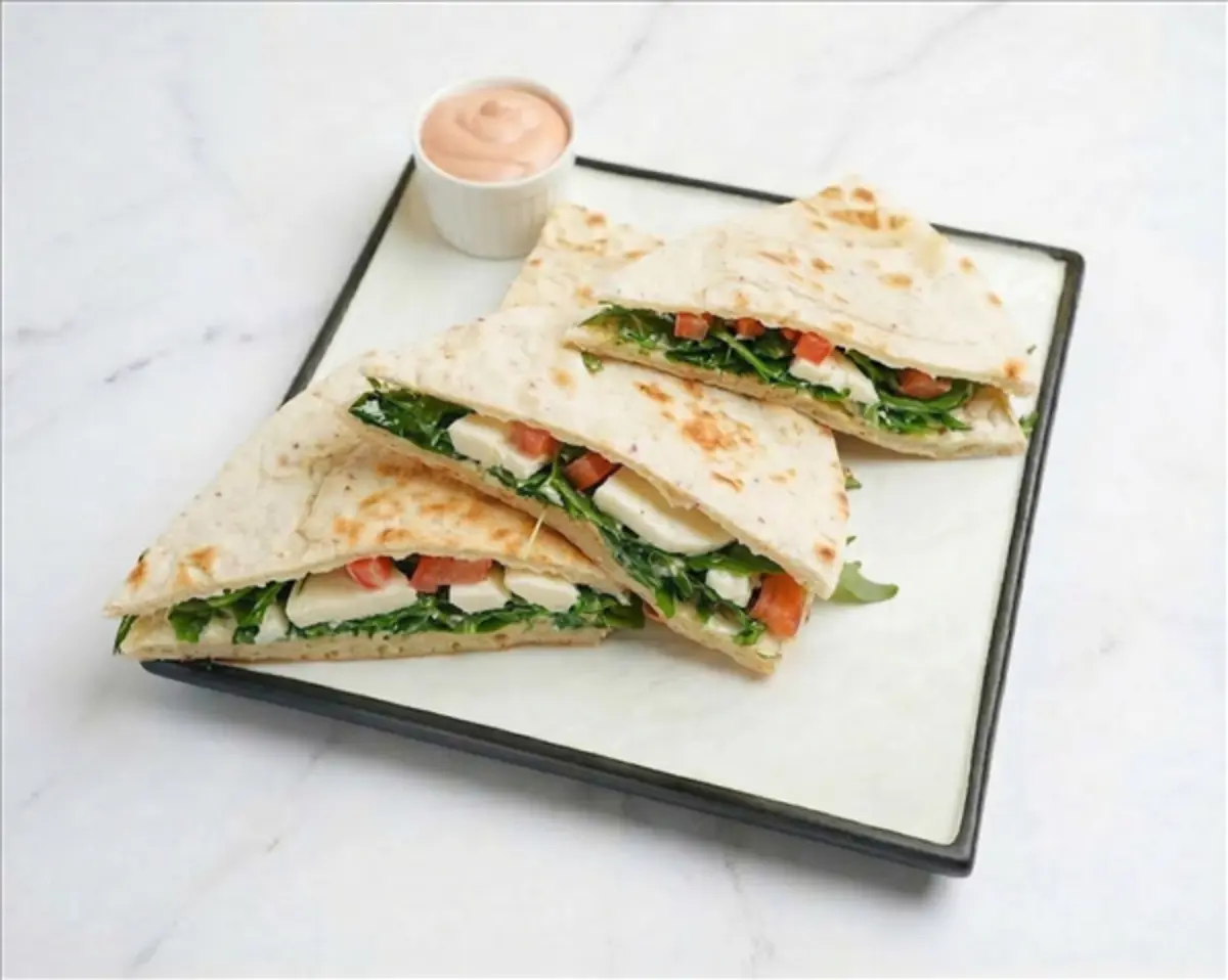 Пьядина с моцареллой