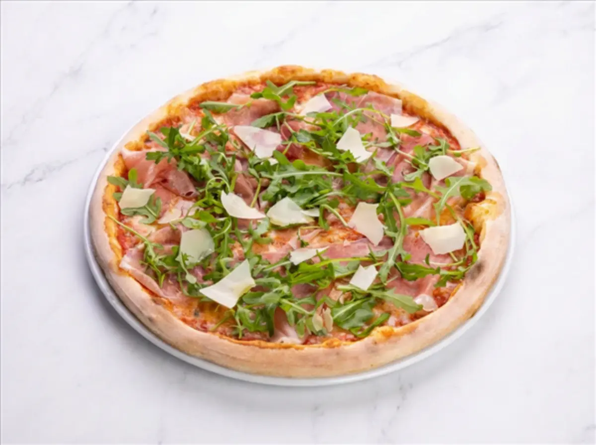 Пицца Парма и руккола