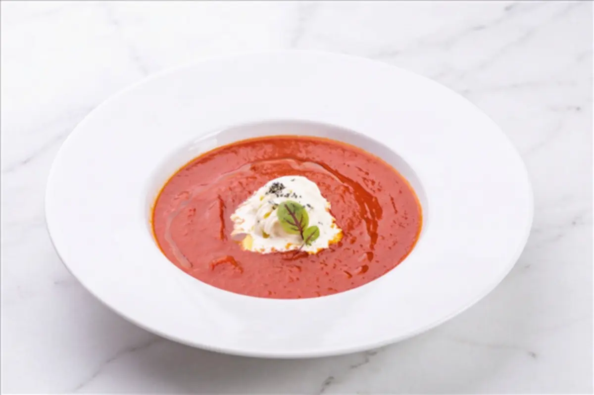 Томатный суп со страчателлой