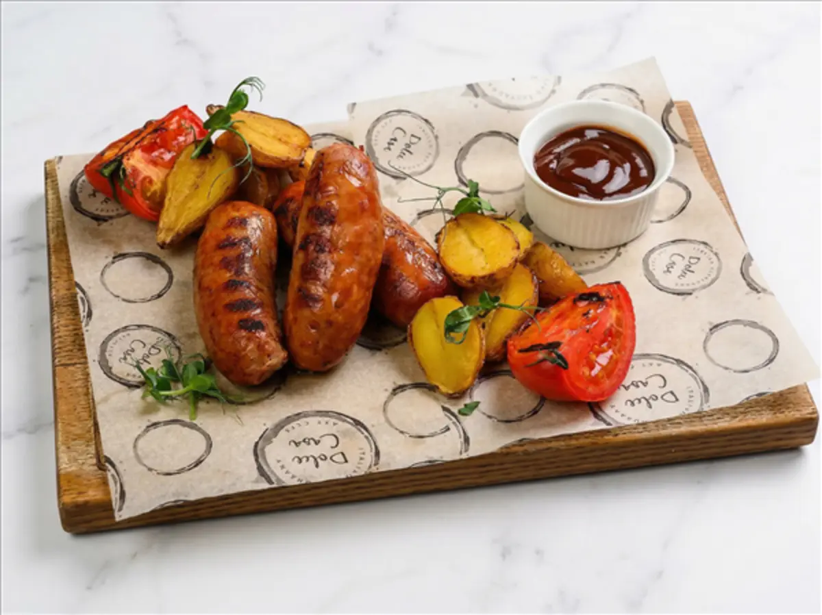 Колбаски на гриле