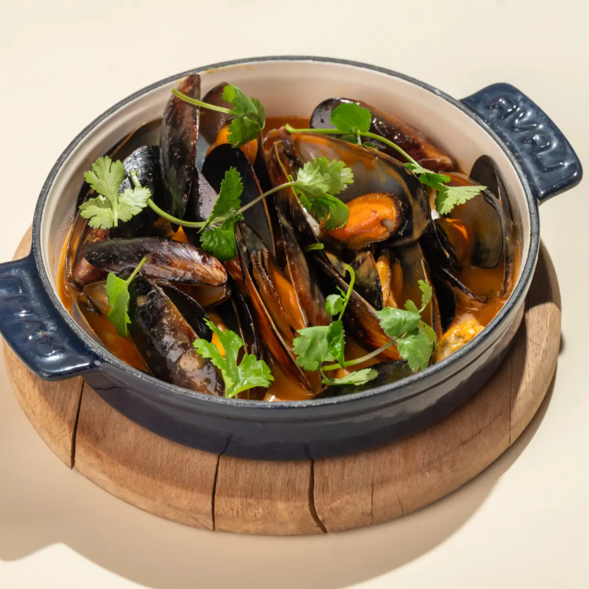 Чилийские мидии в соусе том ям