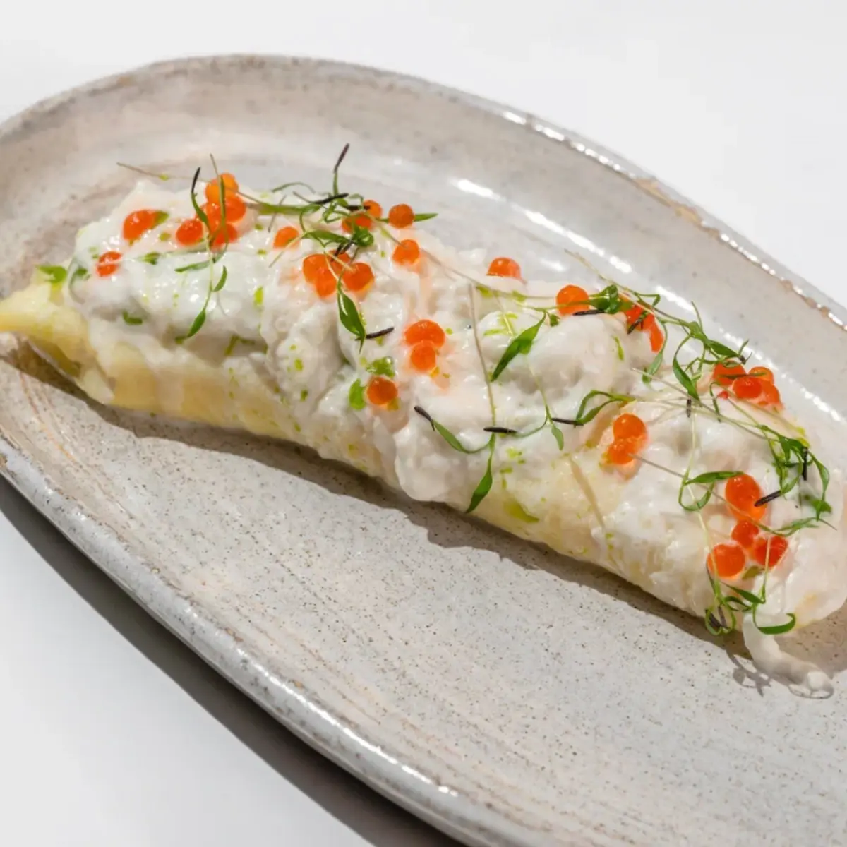  Французский омлет со страчателлой и красной икрой