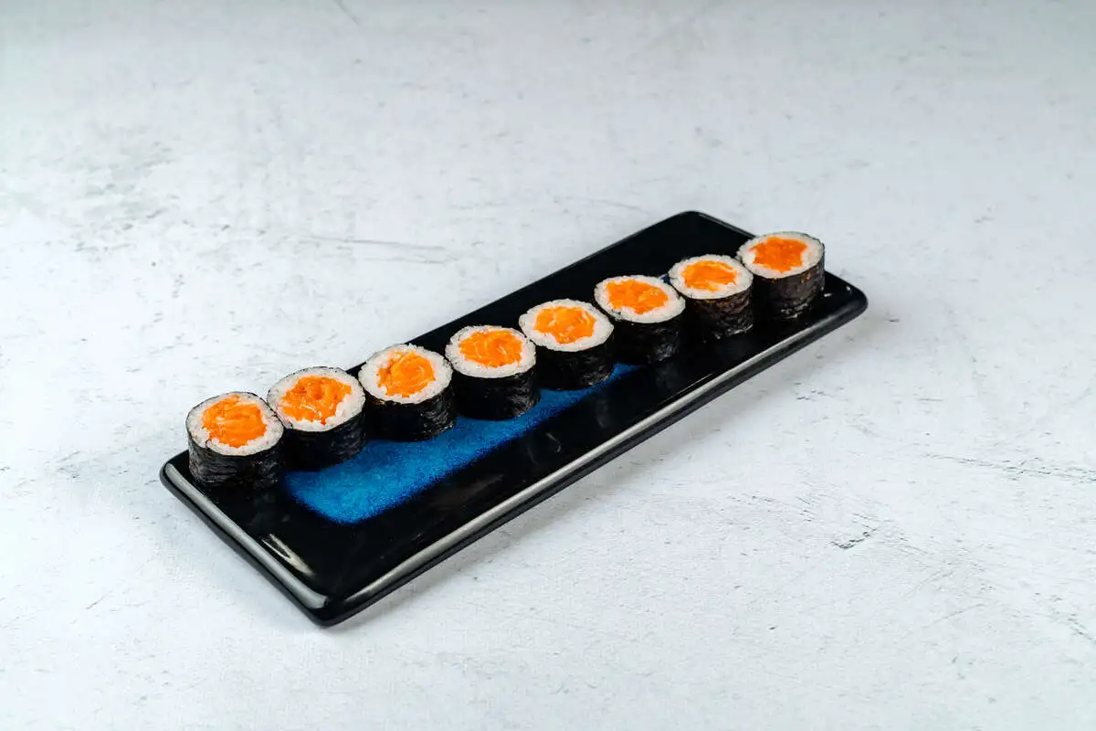 Маки делюкс с лососем