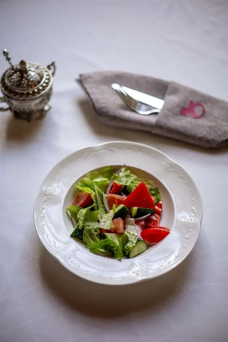 БИЗНЕС 2026 Салат из свежих овощей