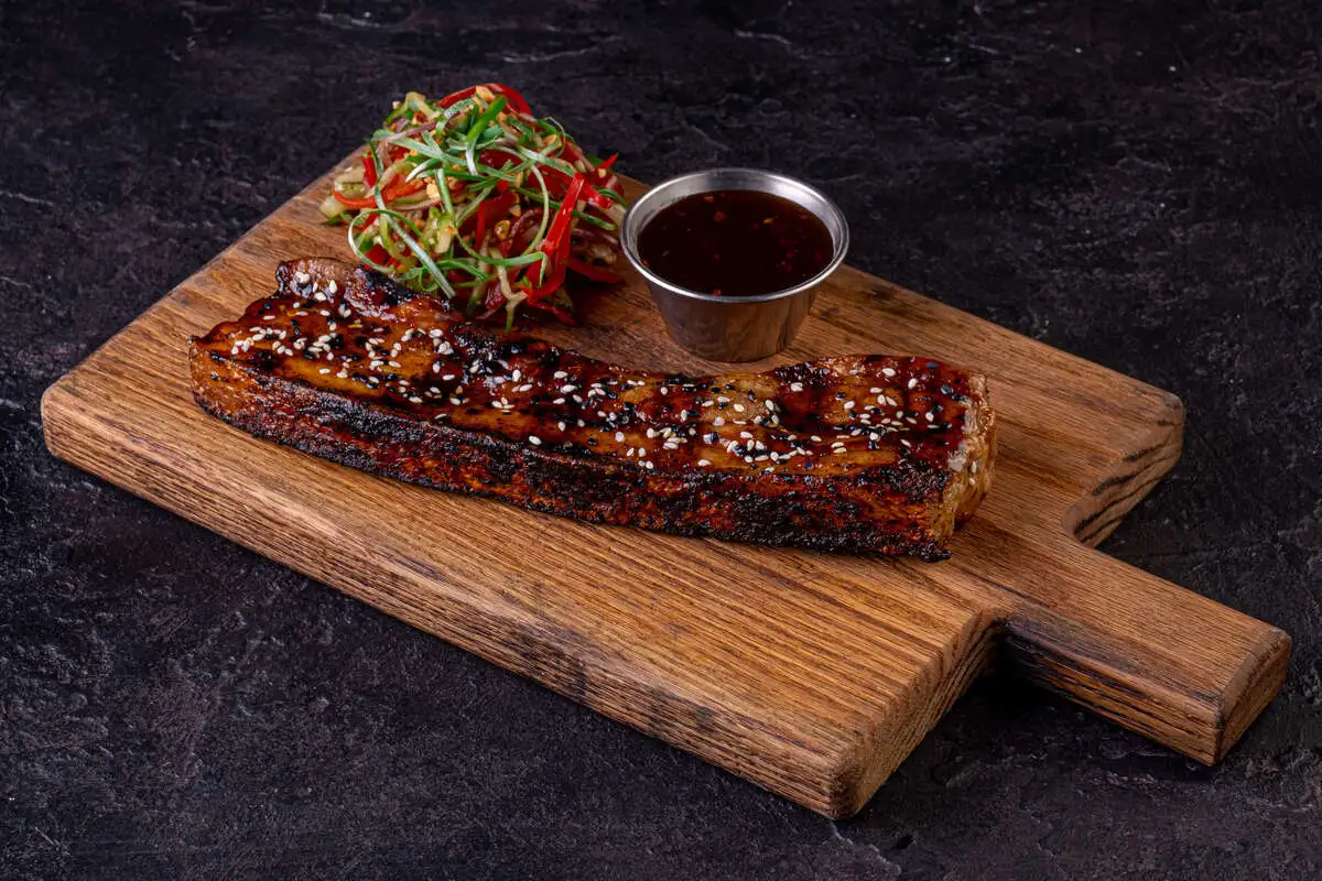 Грудинка с азиатским соусом