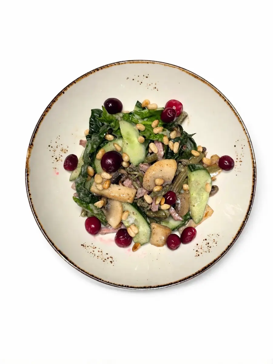 Сибирский салат с папоротником