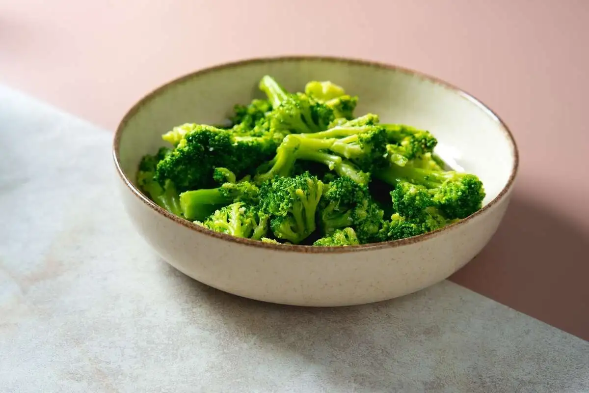 Брокколи с чесноком