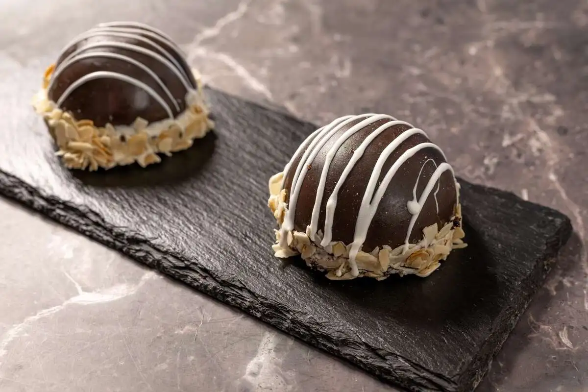 Пирожное Чоко-фрут вишня