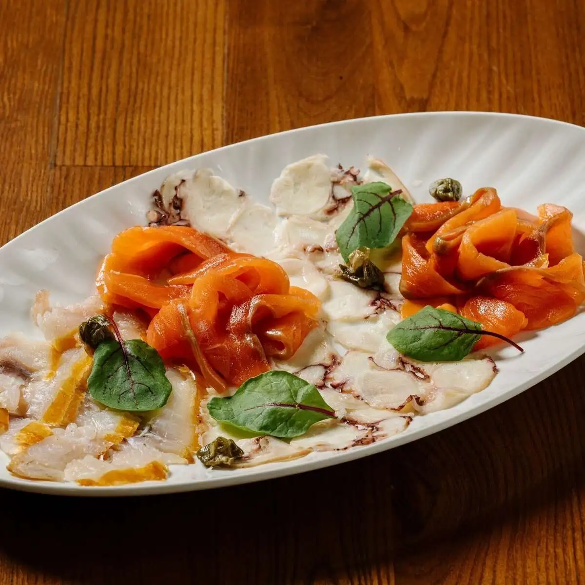 Ассорти рыбных деликатесов