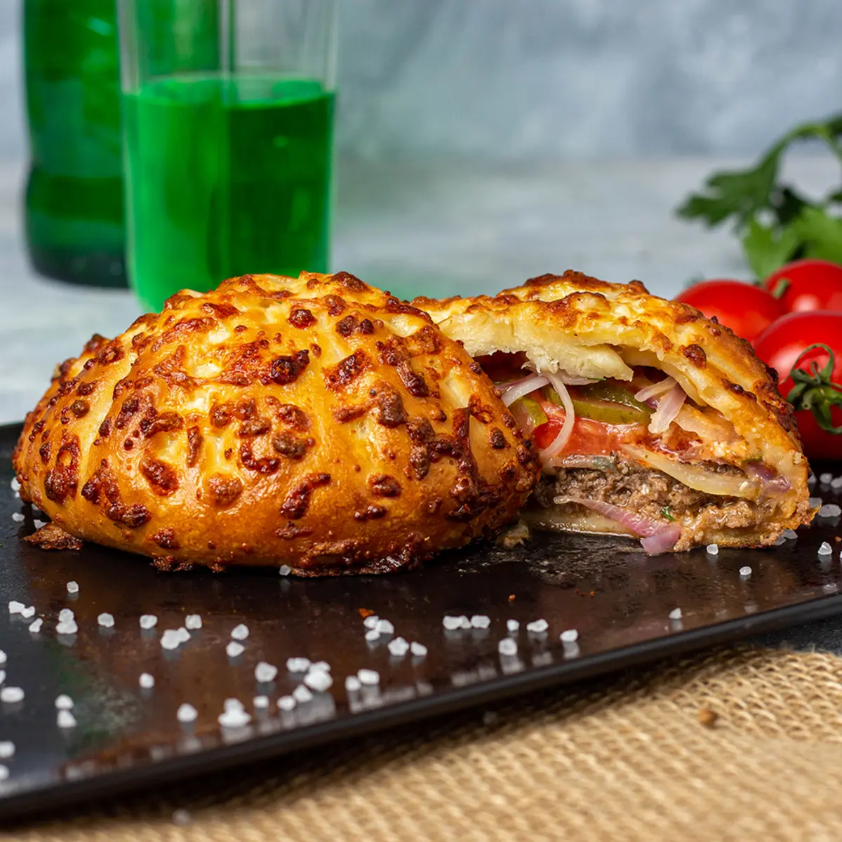 Хачапури Бургер куриный 