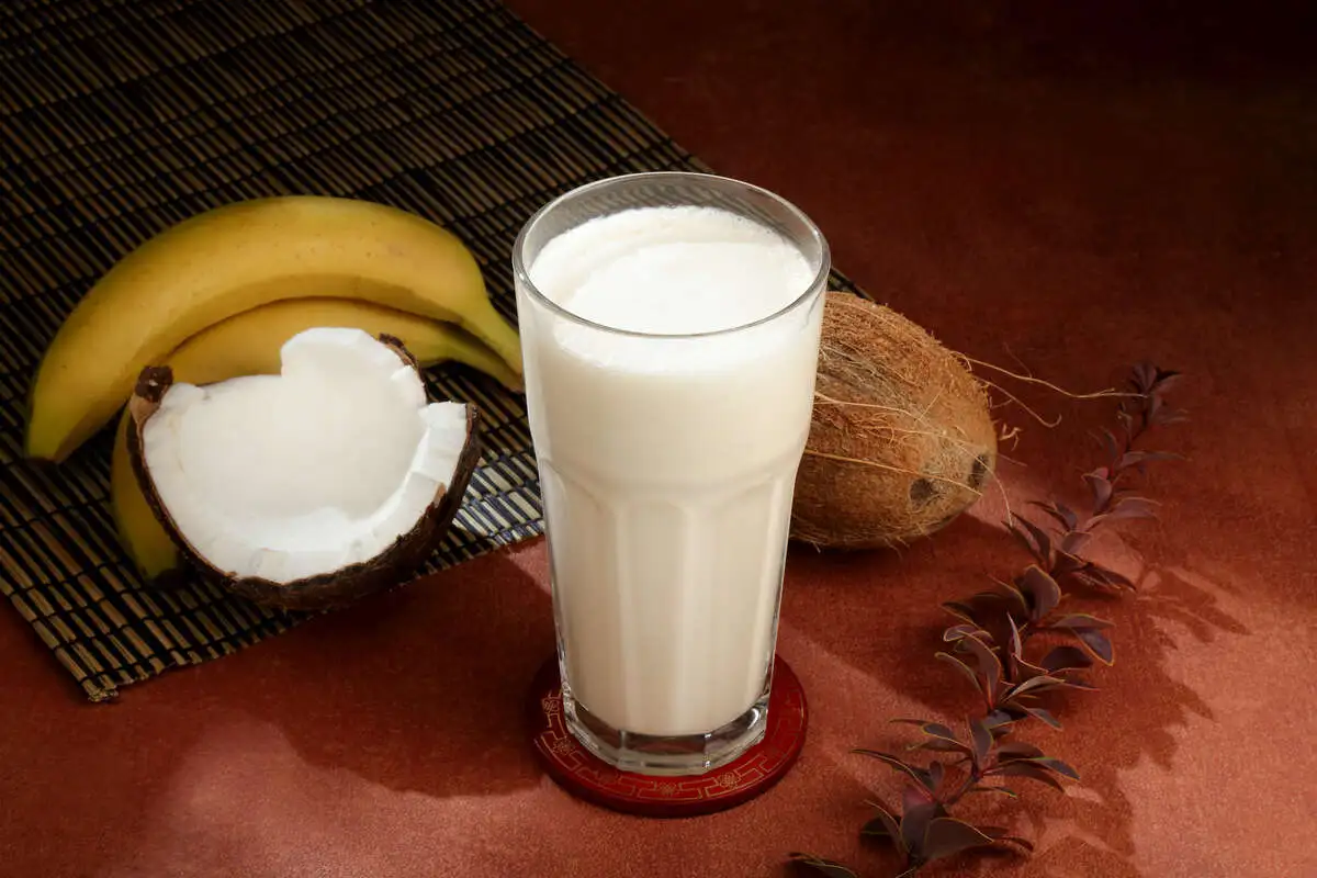 Кокос Банан Шейк