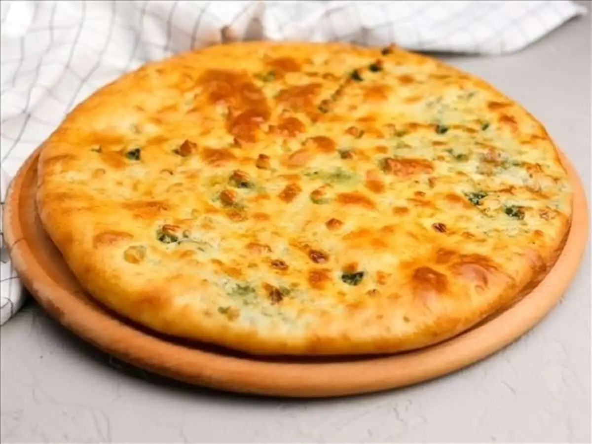 Хачапури со шпинатом и сыром