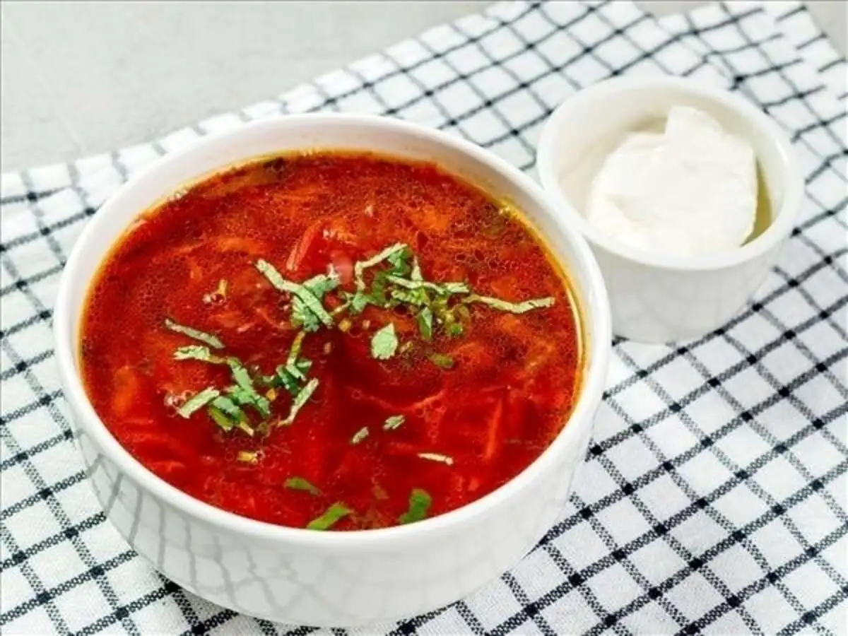 Борщ со сметаной