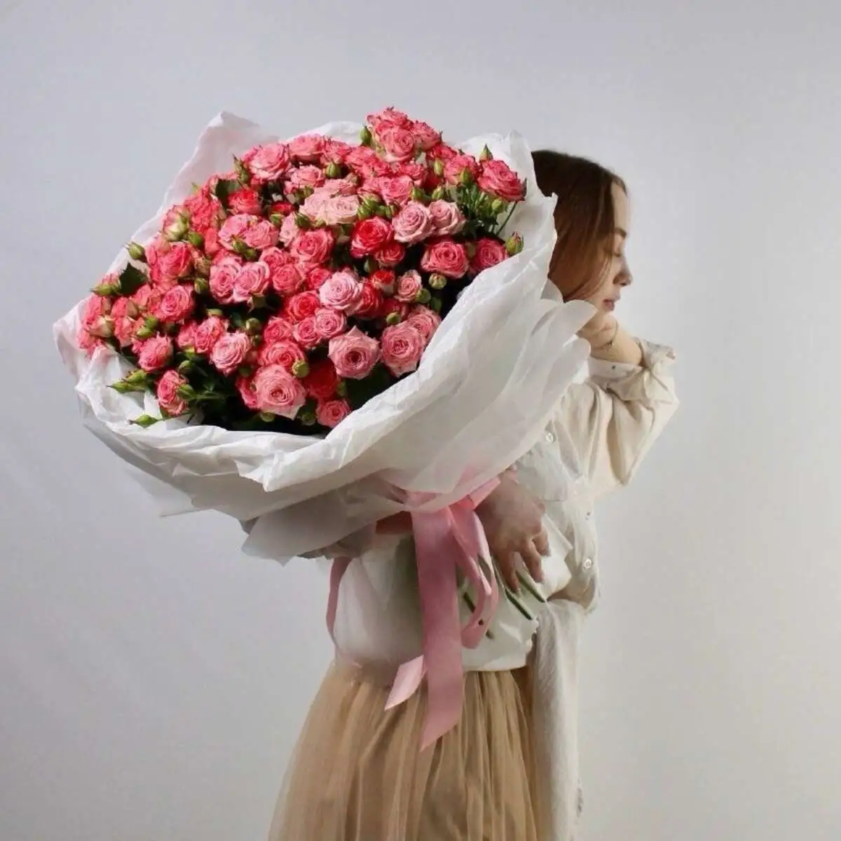 Монобукет из кустовых роз макси