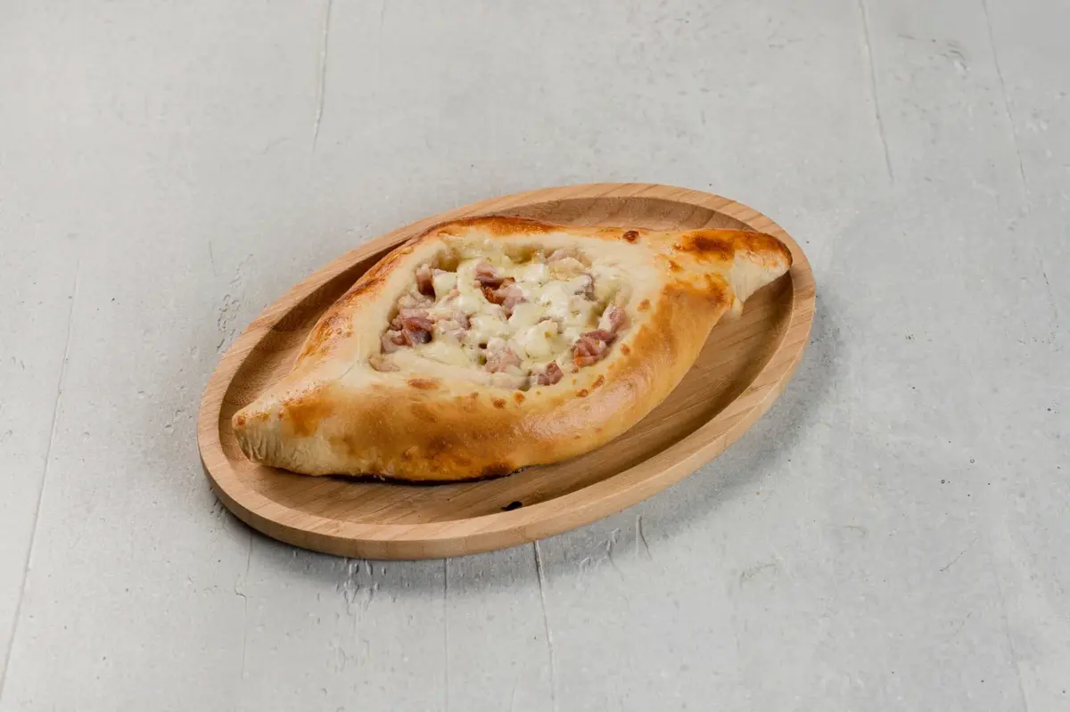Хачапури с беконом