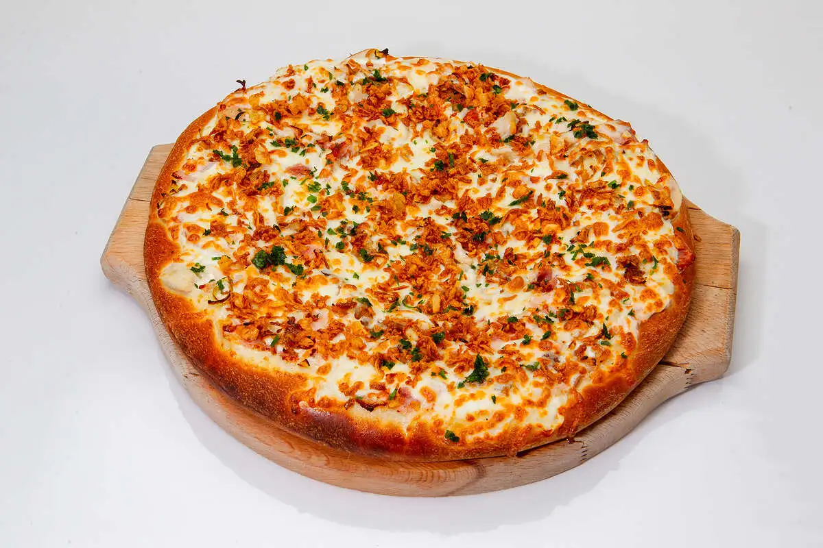 Карбонара с курицей 22 см.