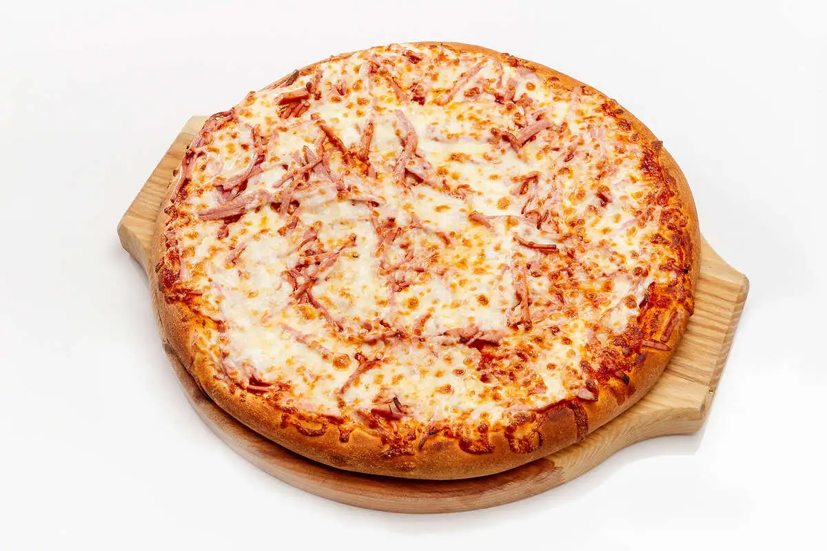 С вареной колбасой 22 см.