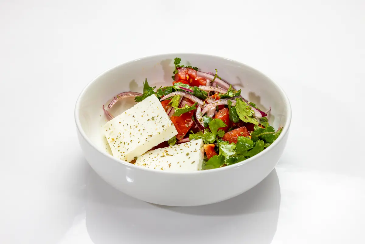 Салат "Томаты с брынзой"