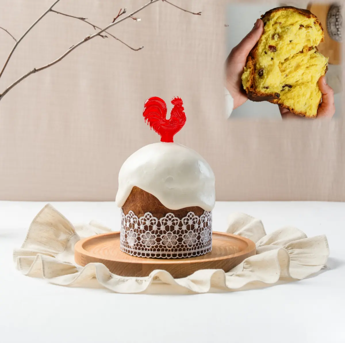 Классический воздушный кулич с вяленой клюквой и изюмом.