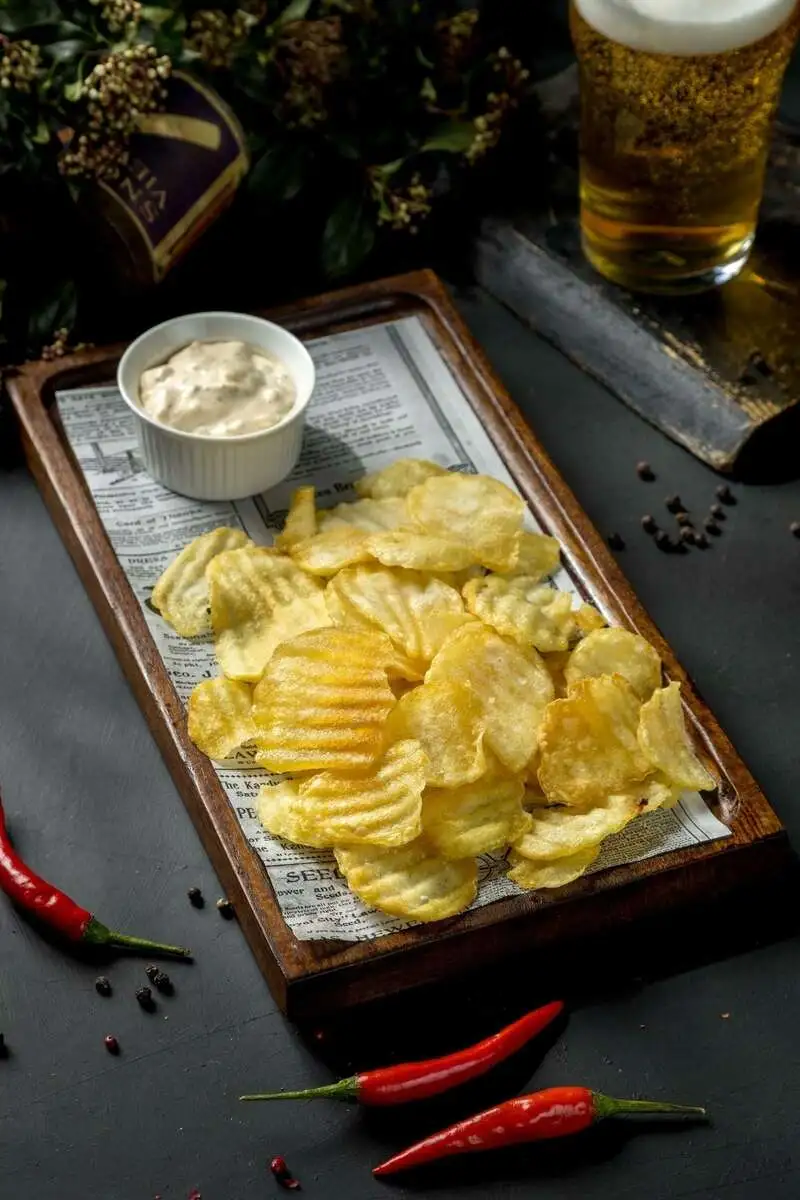 Картофельные чипсы