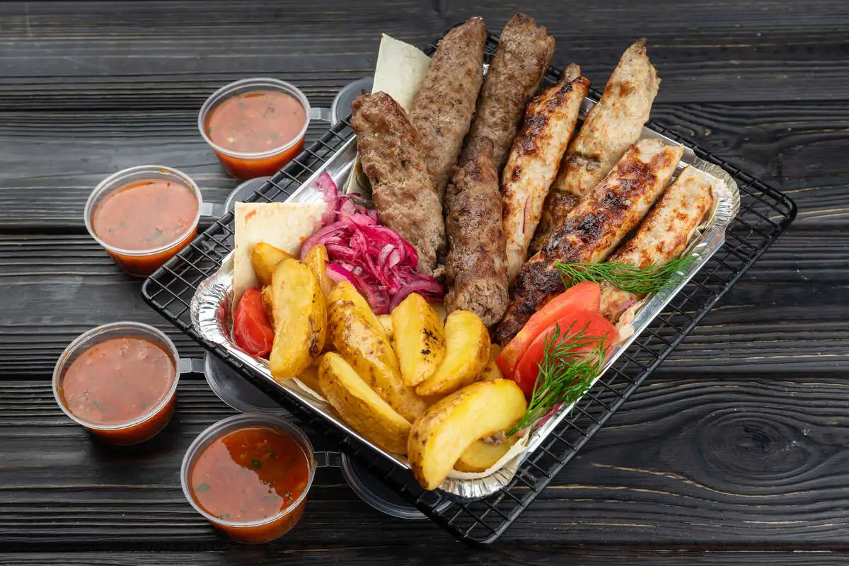 Сет 6 (микс: люля-кебаб из курицы и говядины)