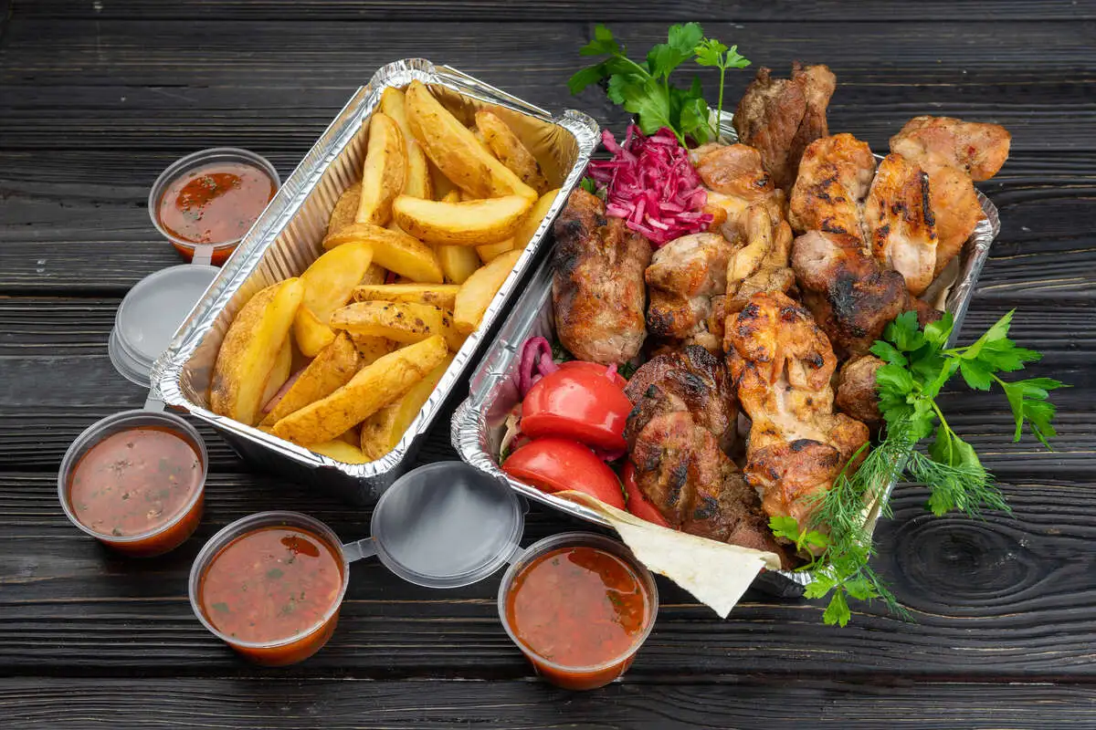 Сет 8 (микс шашлыков по 300гр)