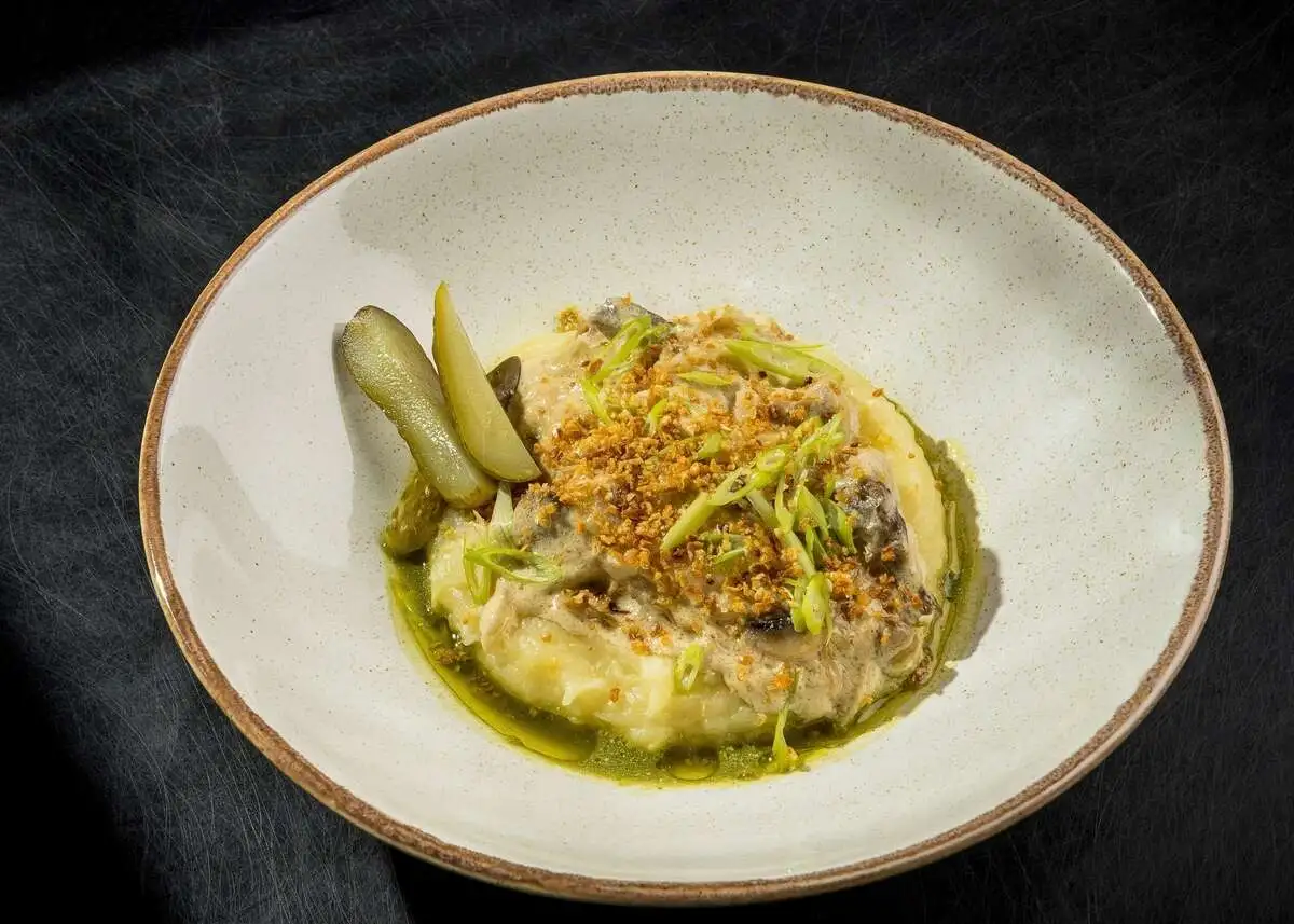 Бефстроганов с картофельным пюре