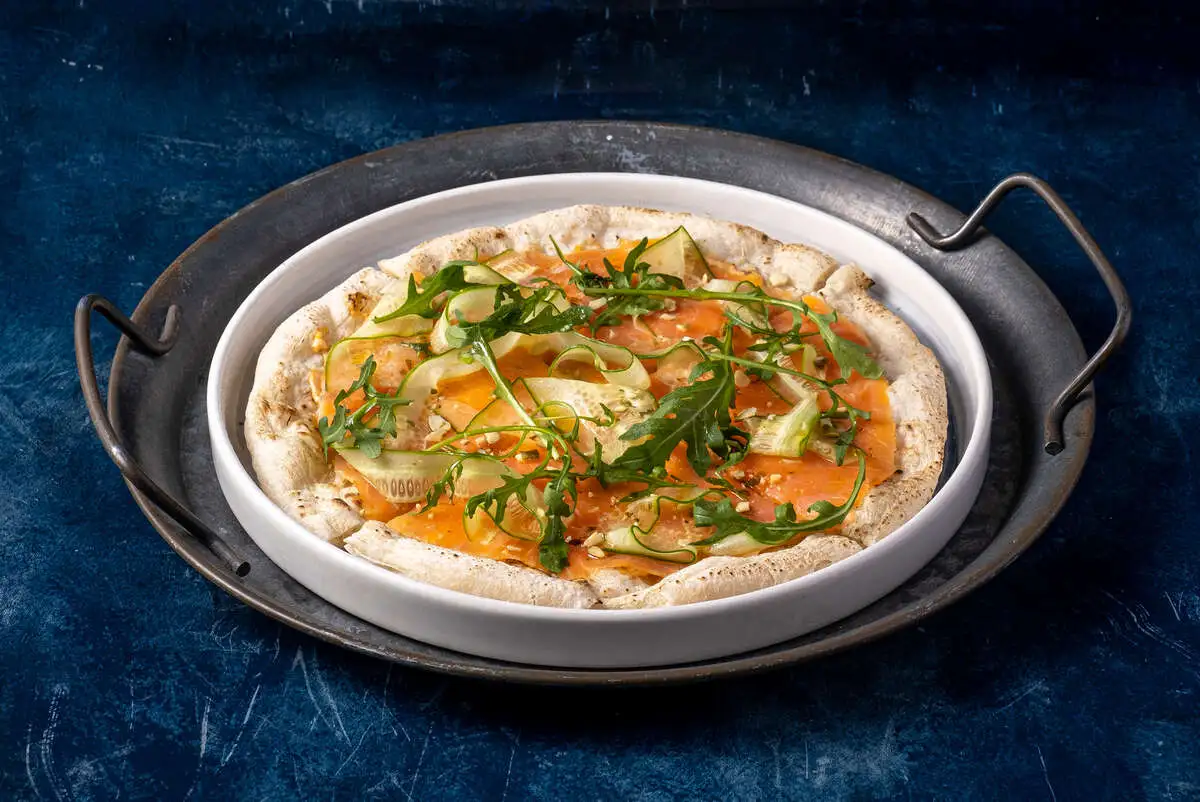 Лепешка с лососем