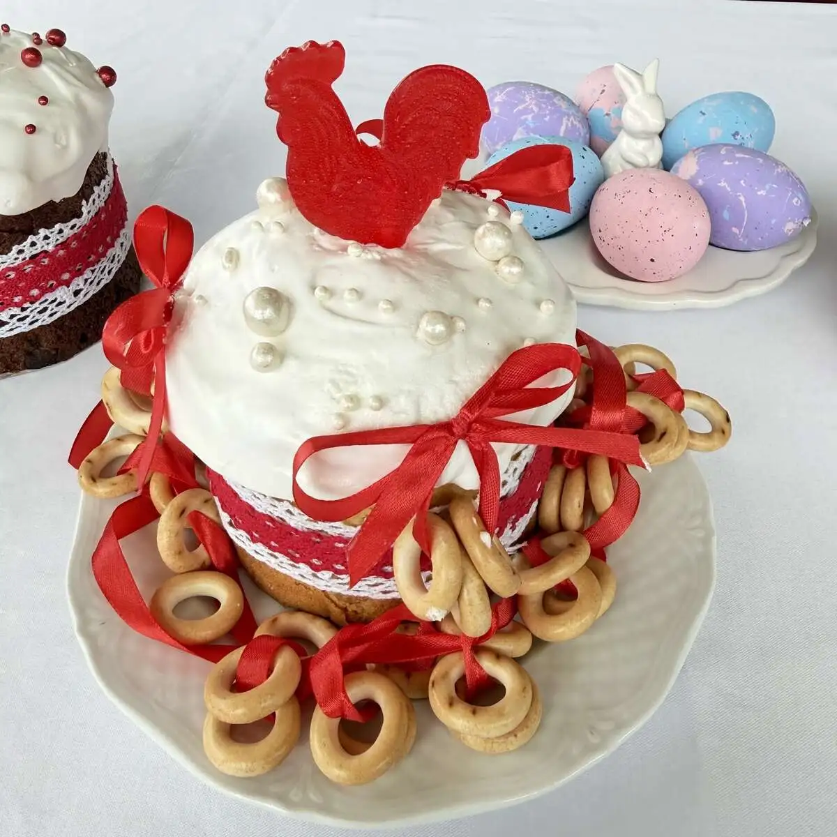 Кулич творожный с ванильным ганашом и клюквой 650 гр