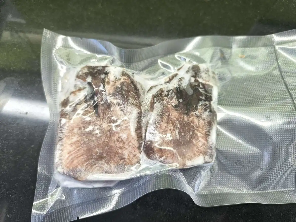 Говяжий язык отварной в/у