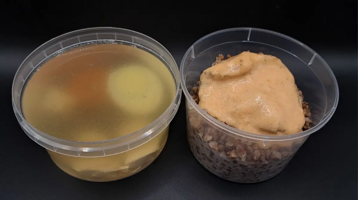 2 Чикен комбо: Бульон куриный, Курица кимчи с гречей