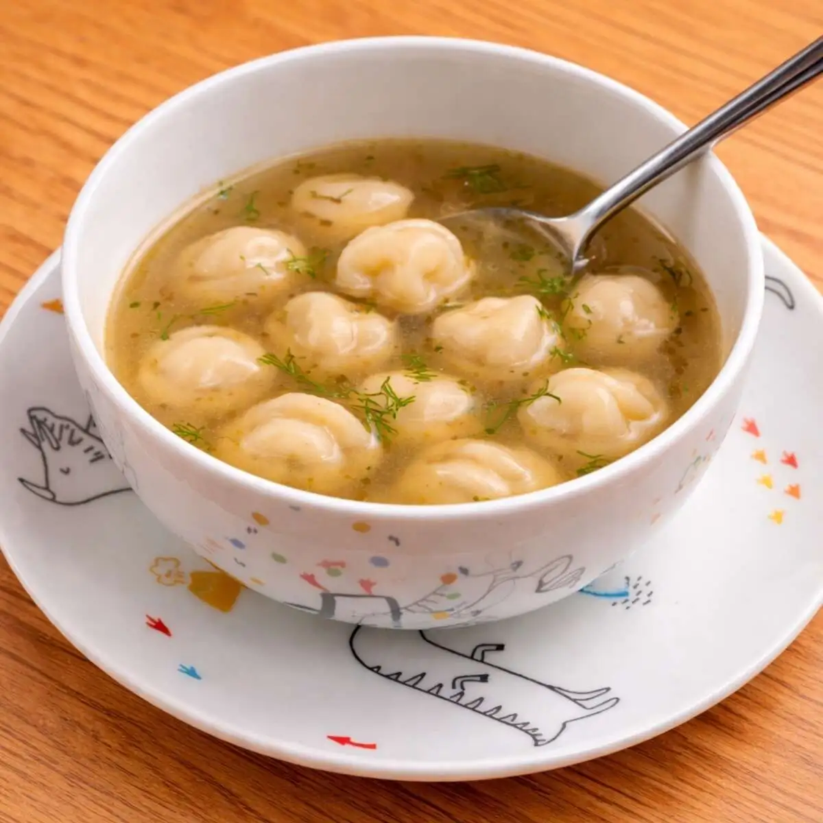 Чучвара с бульоном