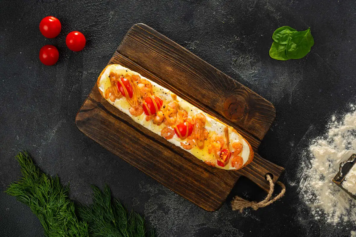 Багет французский с креветкой