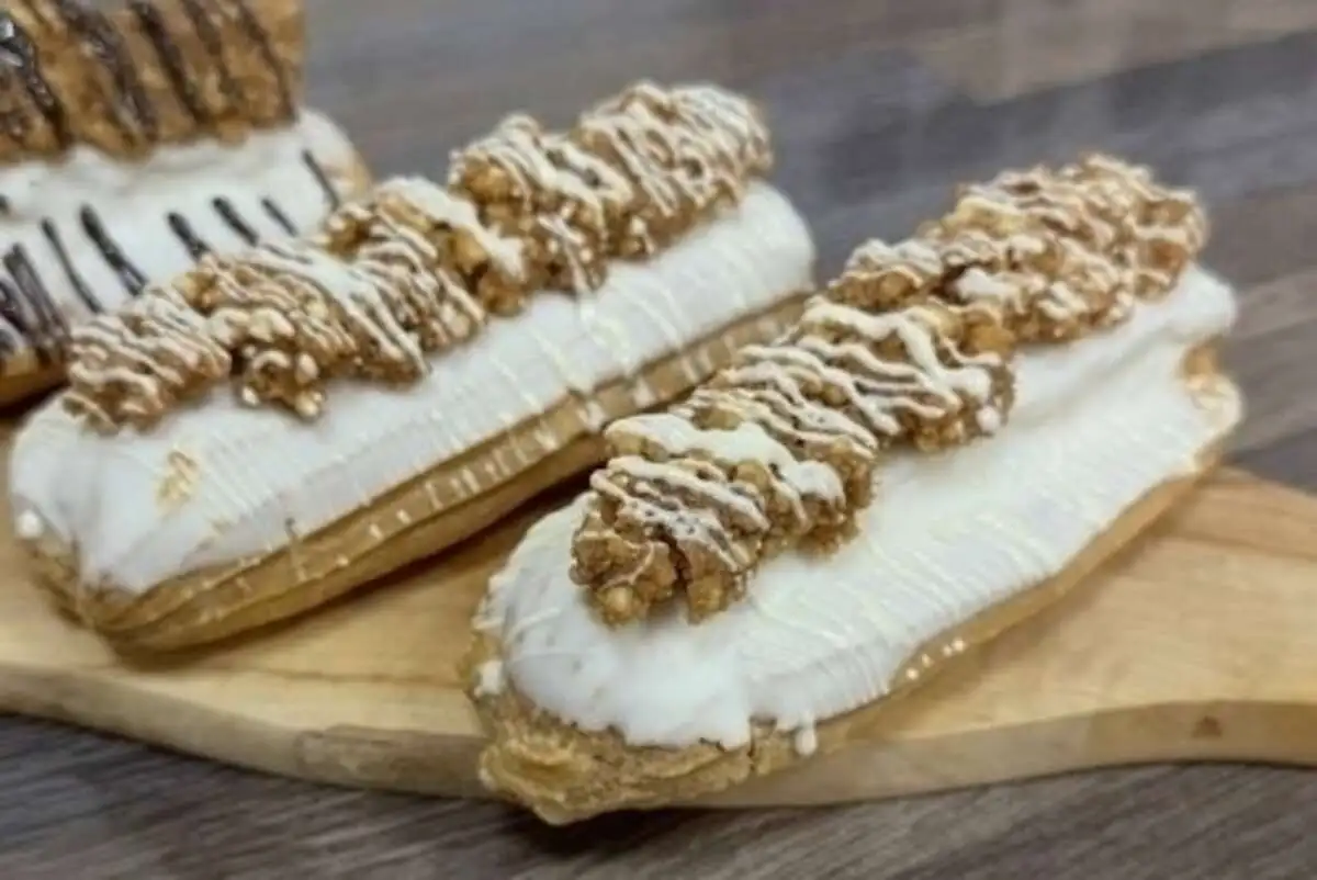 Эклер со сгущенкой Муравьишка