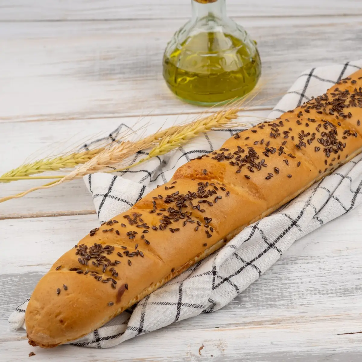 Багет с семенами льна