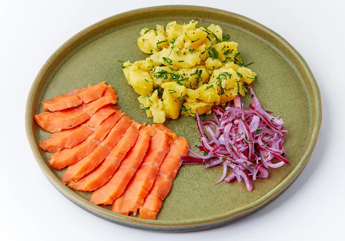 Кижуч с картофелем 