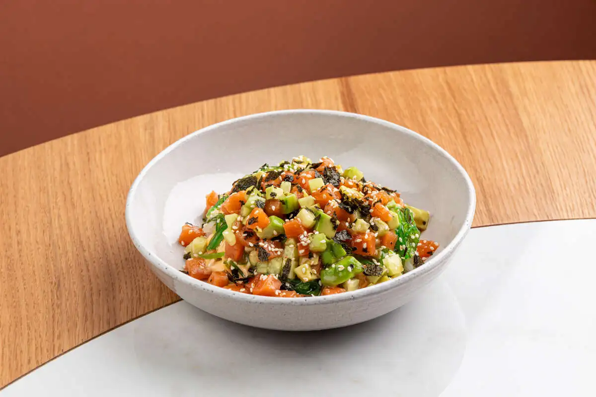 Форель, авокадо, васаби