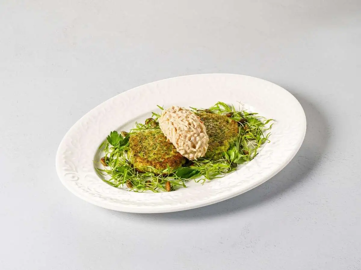 Оладьи из цукини и брокколи