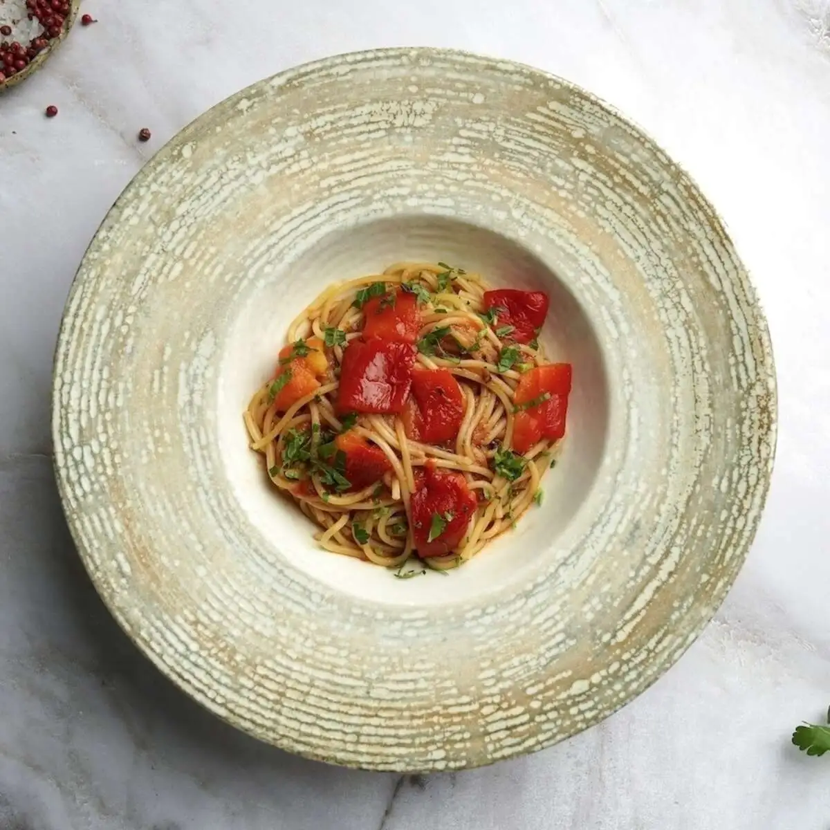 Спагетти Аррабиатта с печеным перцем