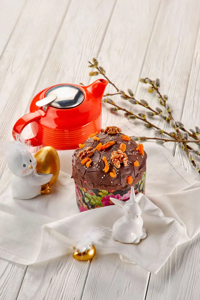 Кулич с шоколадной  начинкой